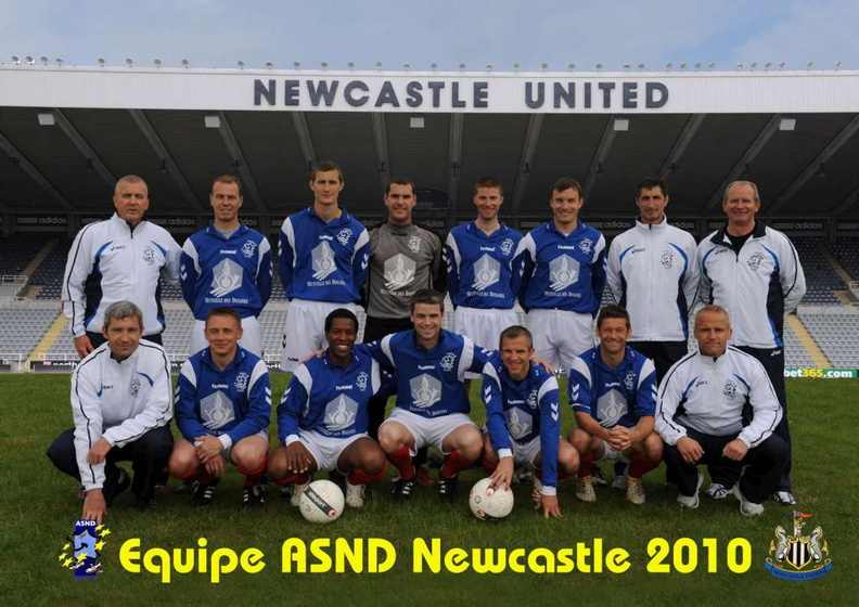 ACTU FOOT NEWCASTLE 01-1024