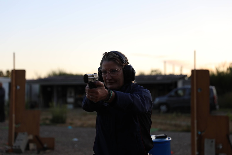 FEAE8F19-B958-4B8A-BA78-2BE67AF8BCC8