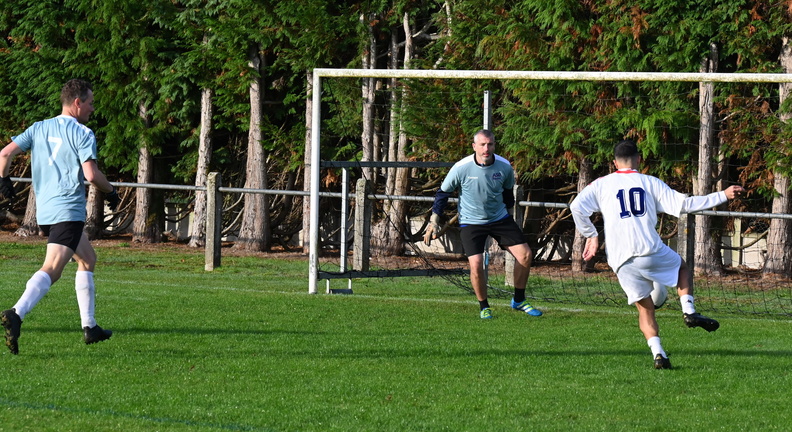 211007151FR